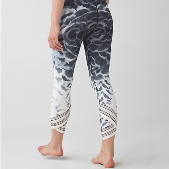 Lululemon Pretty Plume Angel Wings Leggings - Picture 2 of 2